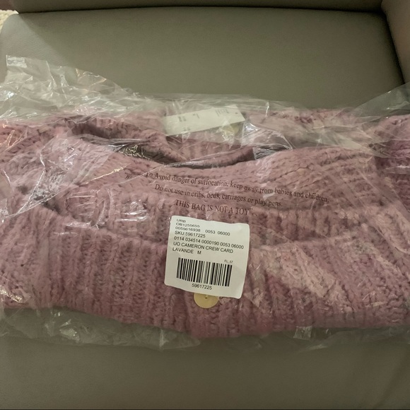 UO Cameron Cable Knit Cardigan - Picture 3 of 6